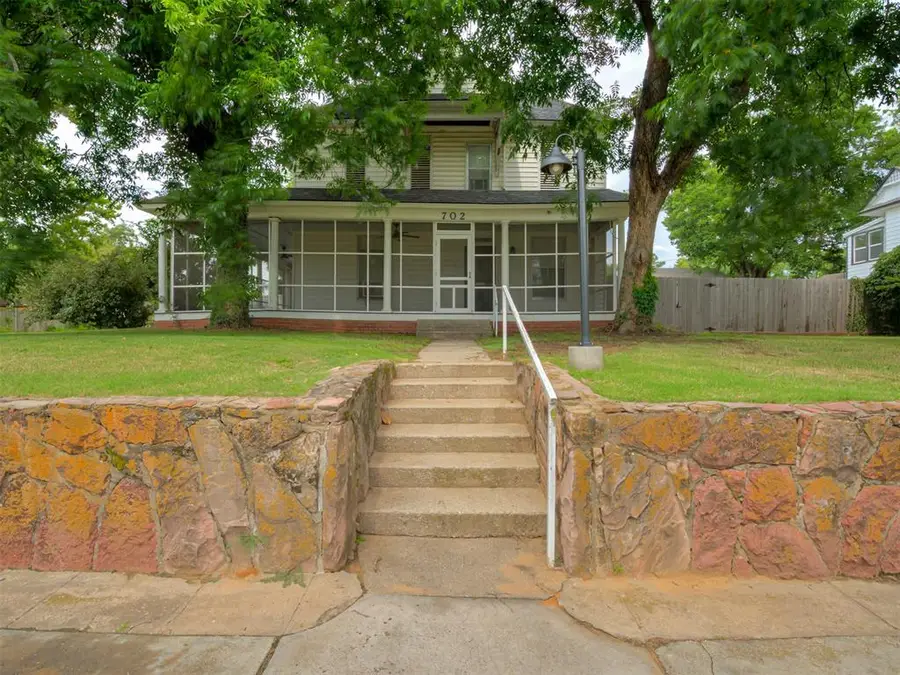 702 N Park Avenue, Shawnee, OK 74801 - #2