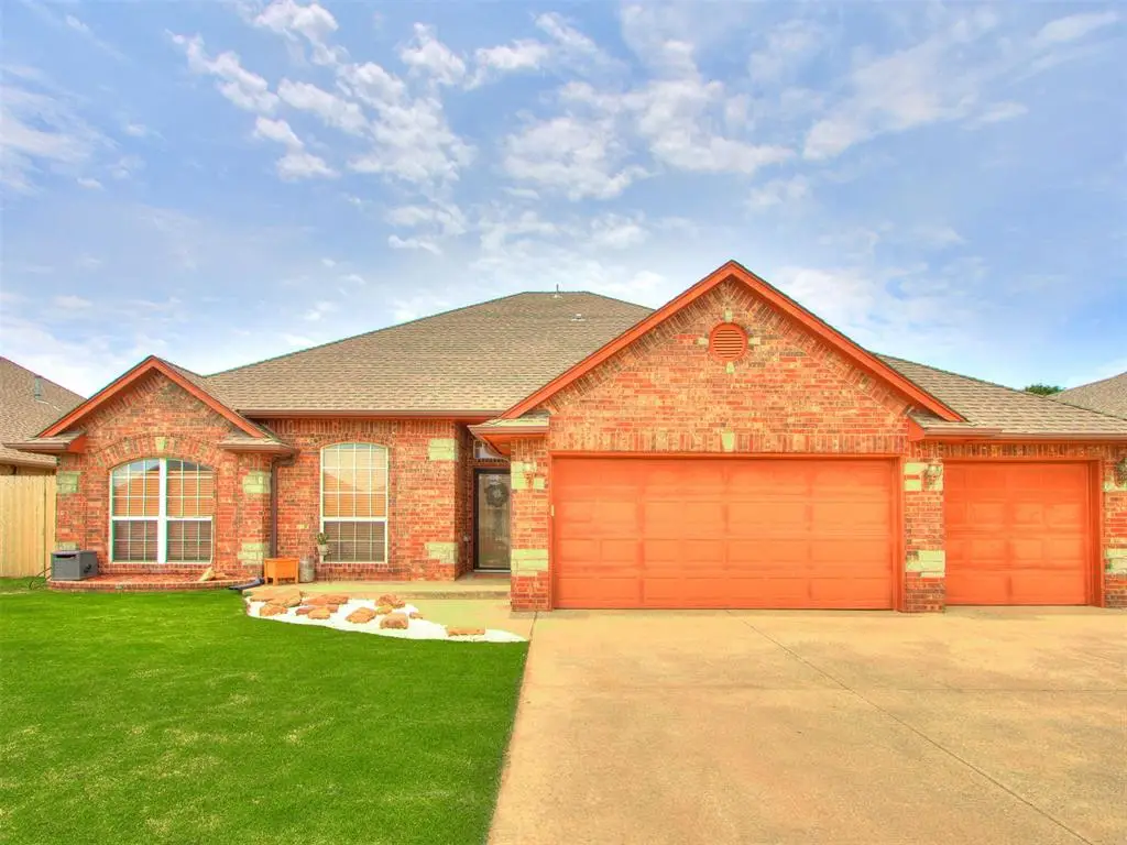 705 N Buckhorn Way Drive, Mustang, OK 73064 - #1