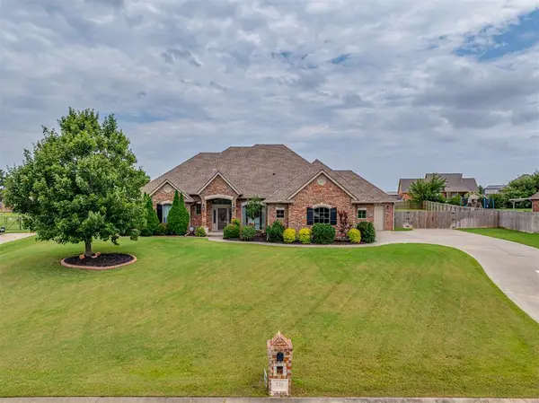 718 Silver Chase Drive, Choctaw, OK 73020