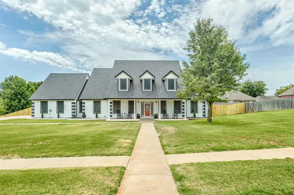 1400 E Eagle Nest Terrace, Mustang, OK 73064 - #1