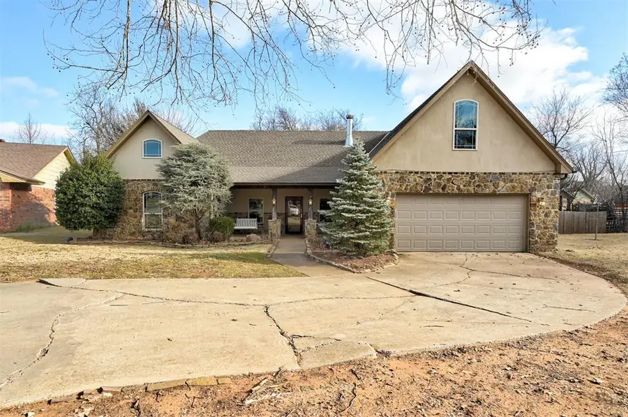 521 Partridge Lane, Edmond, OK 73034 - #2