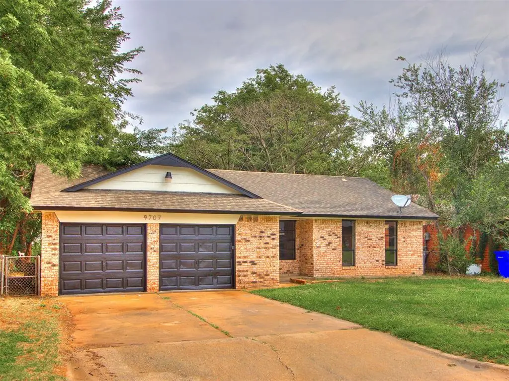 9707 NE 2nd Place, Midwest City, OK 73130 - #1