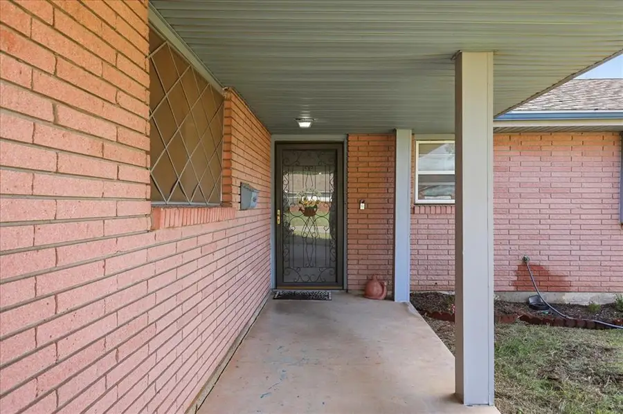 4020 N Nicklas Avenue, Oklahoma City, OK 73122 - #3