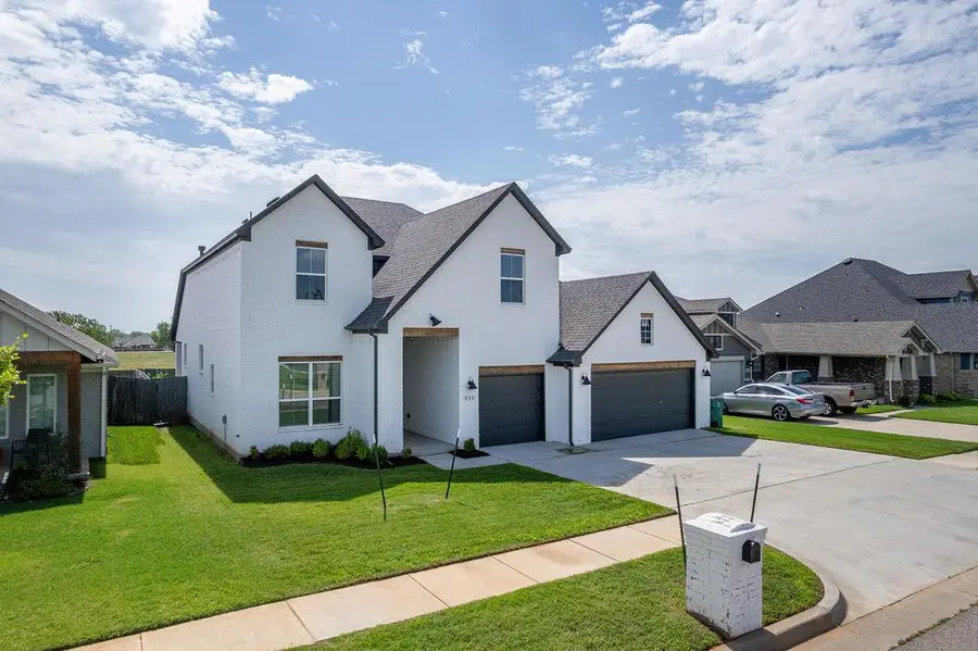 800 Firefork Avenue, Yukon, OK 73099 - #3