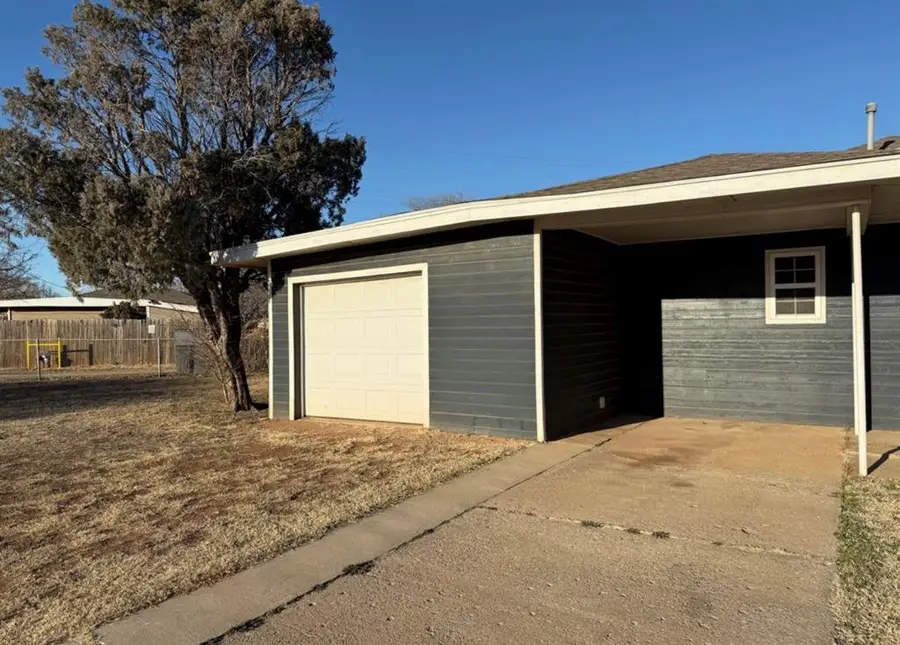 801 Hickory Street, Altus, OK 73521 - #2