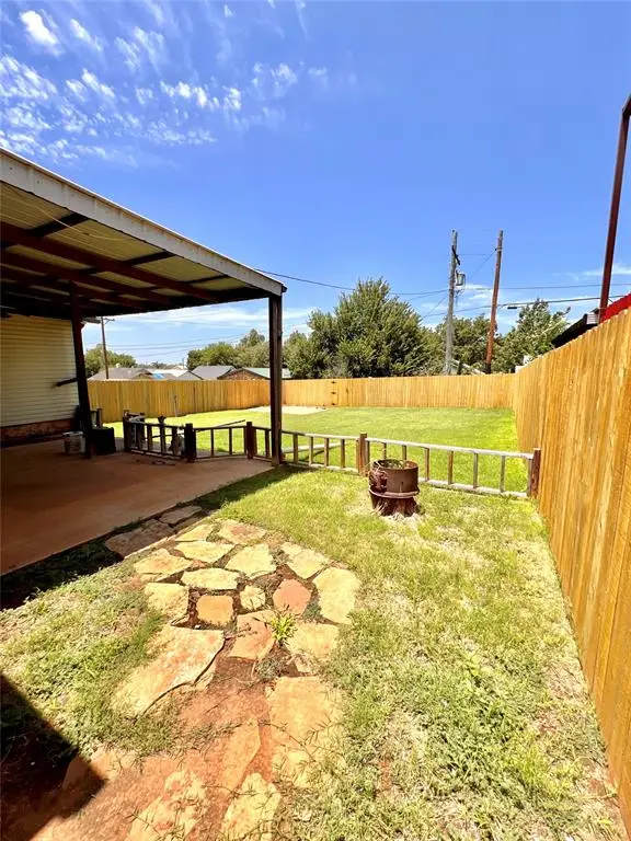 205 E 1st Street, Carnegie, OK 73015 - #2