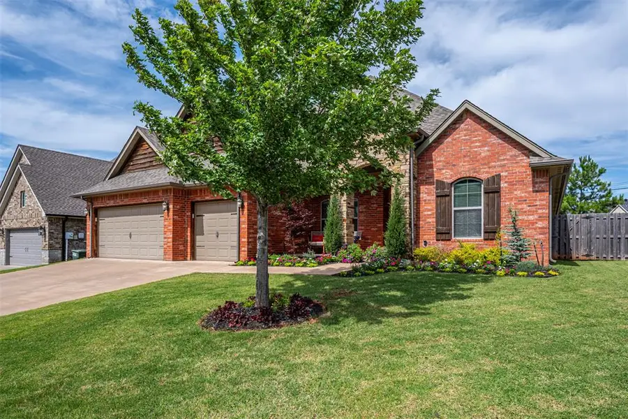 4709 Spectacular Bid Avenue, Edmond, OK 73025 - #2