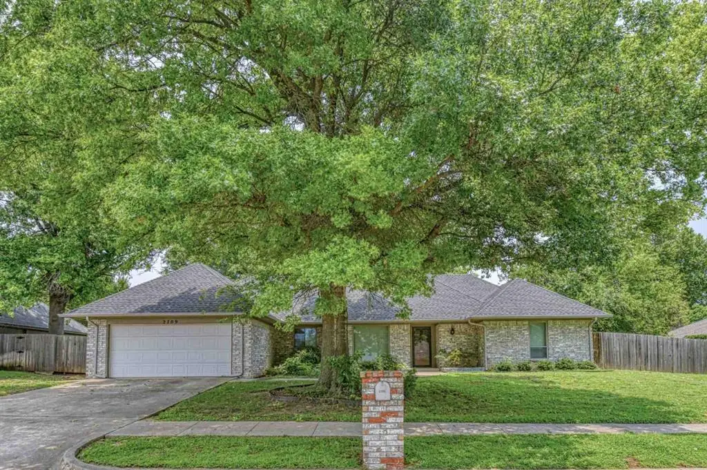 2709 Barry Switzer Drive, Norman, OK 73072 - #1