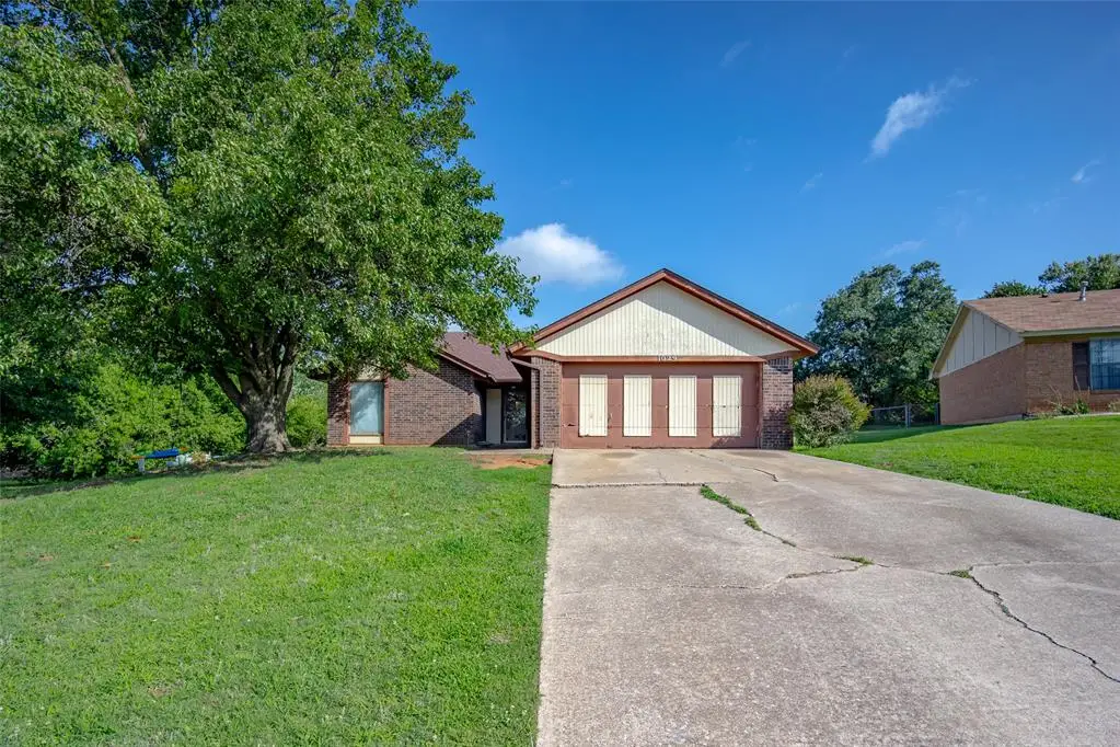 1029 Oak Hill Drive, Midwest City, OK 73110 - #1