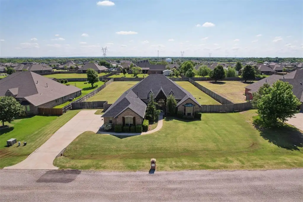 11800 Pamalos Trail, Oklahoma City, OK 73173 - #1