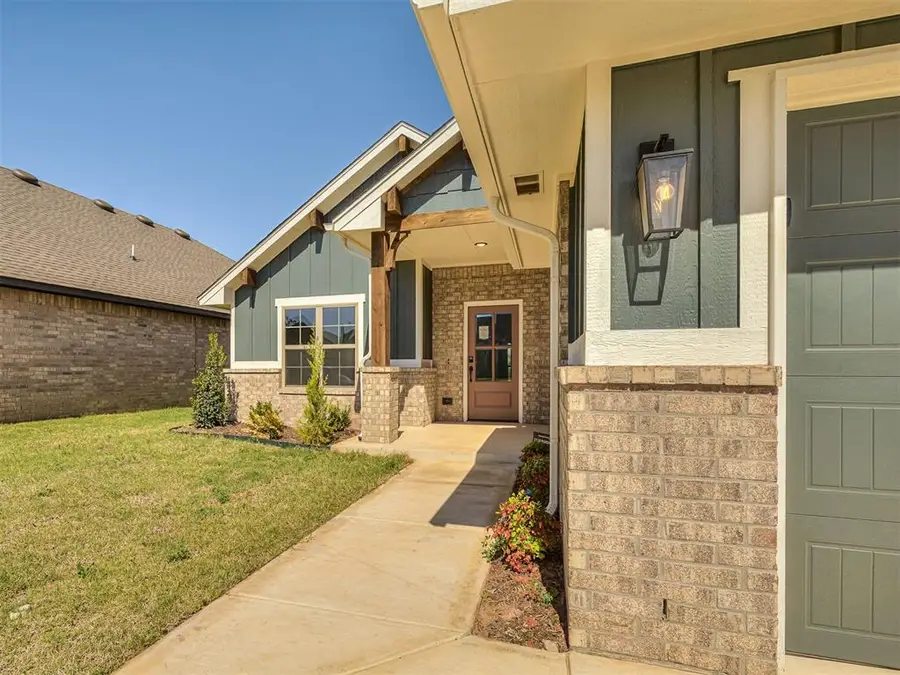 12425 Dolche Vita Drive, Yukon, OK 73099 - #2