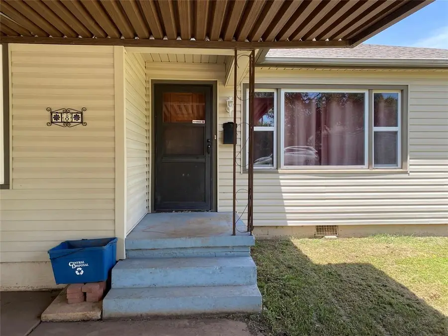 8 W Pulaski Street, Shawnee, OK 74804 - #2