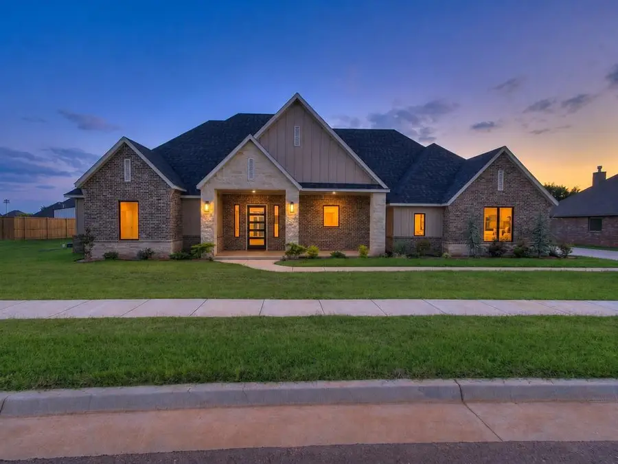 4604 SE 37th Street, Moore, OK 73160 - #2