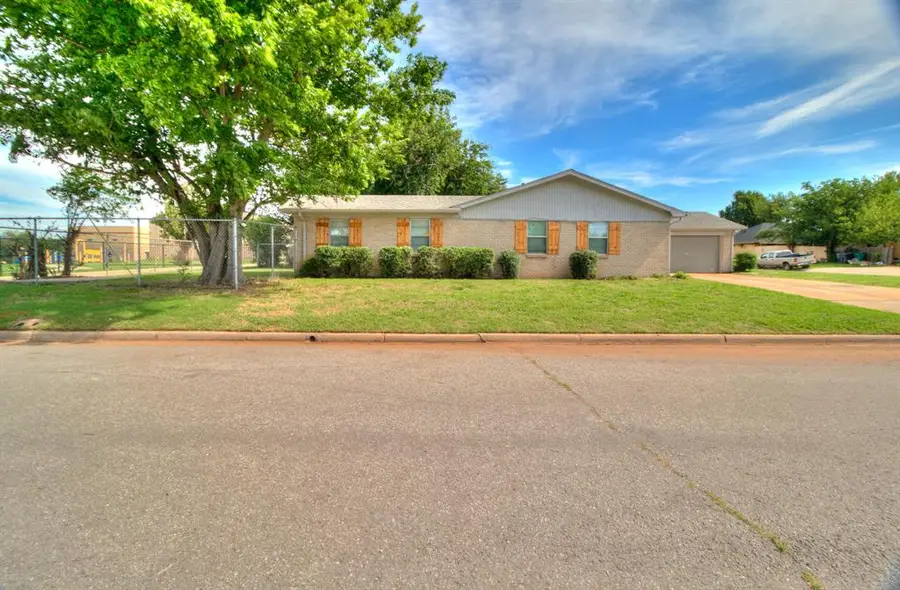 10501 N Mckinley Avenue, Oklahoma City, OK 73114 - #2