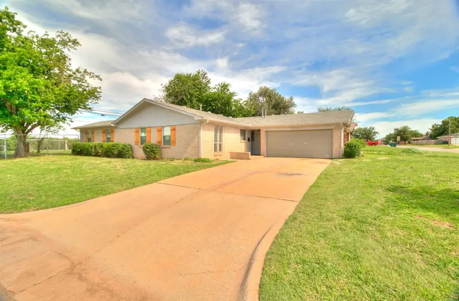 10501 N Mckinley Avenue, Oklahoma City, OK 73114 - #3