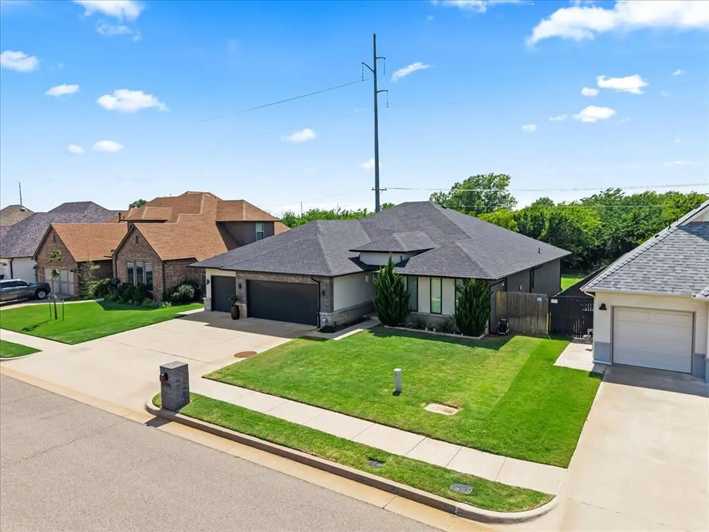 8105 Cloverdale Way, Yukon, OK 73099 - #1
