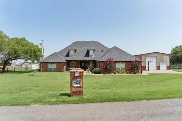 4529 Hillcrest Lane, Edmond, OK 73025