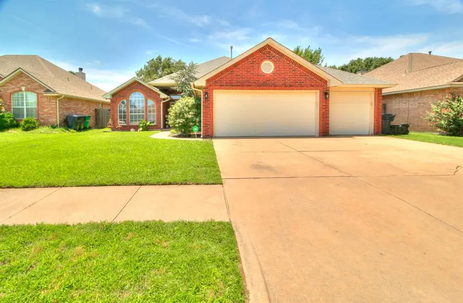 15613 Sandstone Terrace, Moore, OK 73170 - #3