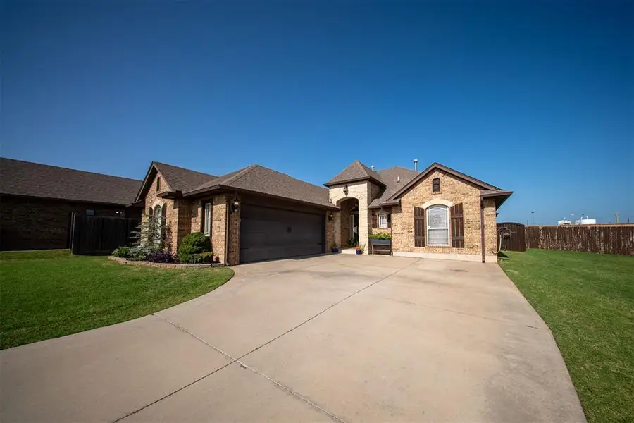 1920 Evans Court, Moore, OK 73160 - #2