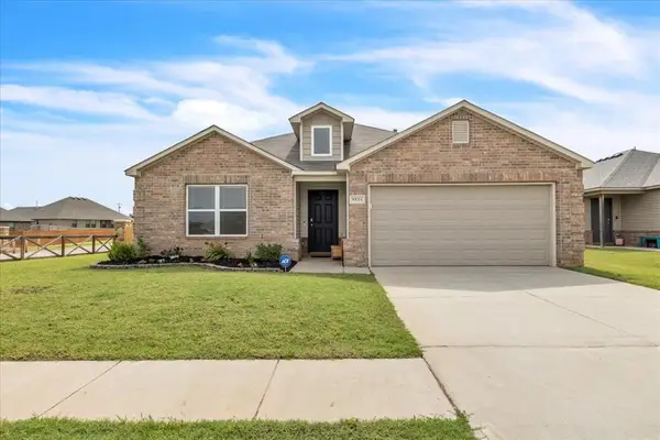 9824 High Noon Road, Yukon, OK 73099