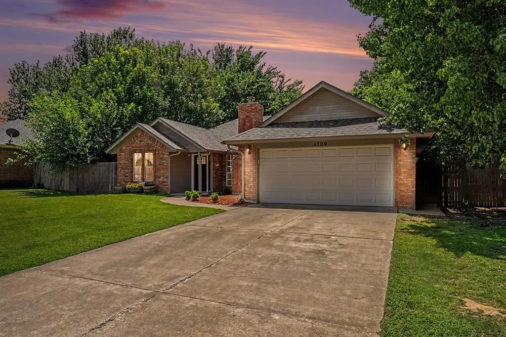 1709 Overland Trail, Choctaw, OK 73020 - #1
