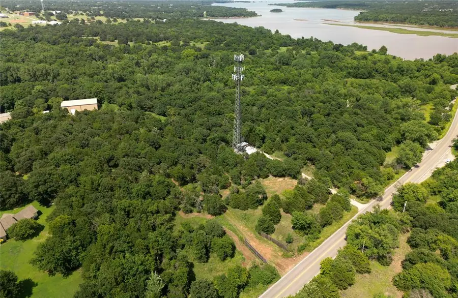 6109 E Memorial Road, Edmond, OK 73013 - #2