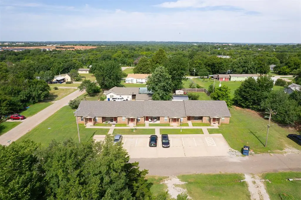 713 S Locust Street #713-725, Guthrie, OK 73044 - #1