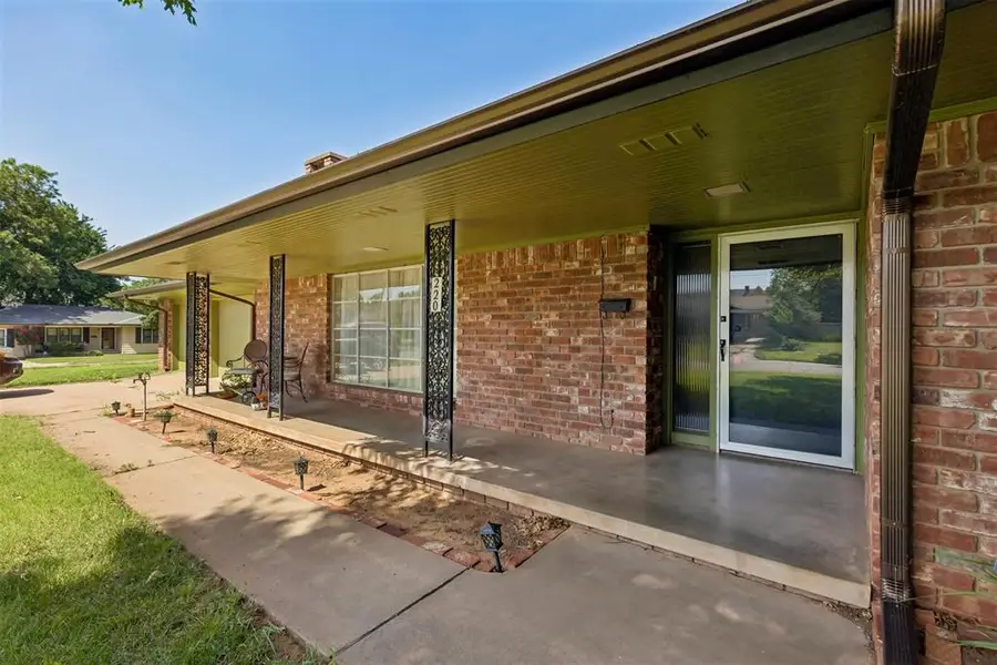 220 N Capitol Street, Guthrie, OK 73044 - #3