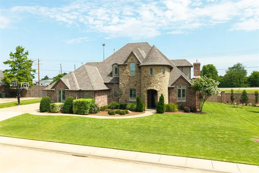 309 Oak Summit Road, Edmond, OK 73025 - #3