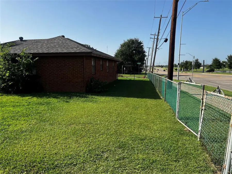 1936 NE 52nd Street, Oklahoma City, OK 73111 - #3