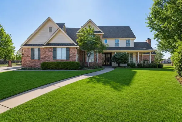 1308 Burnham Court, Edmond, OK 73025