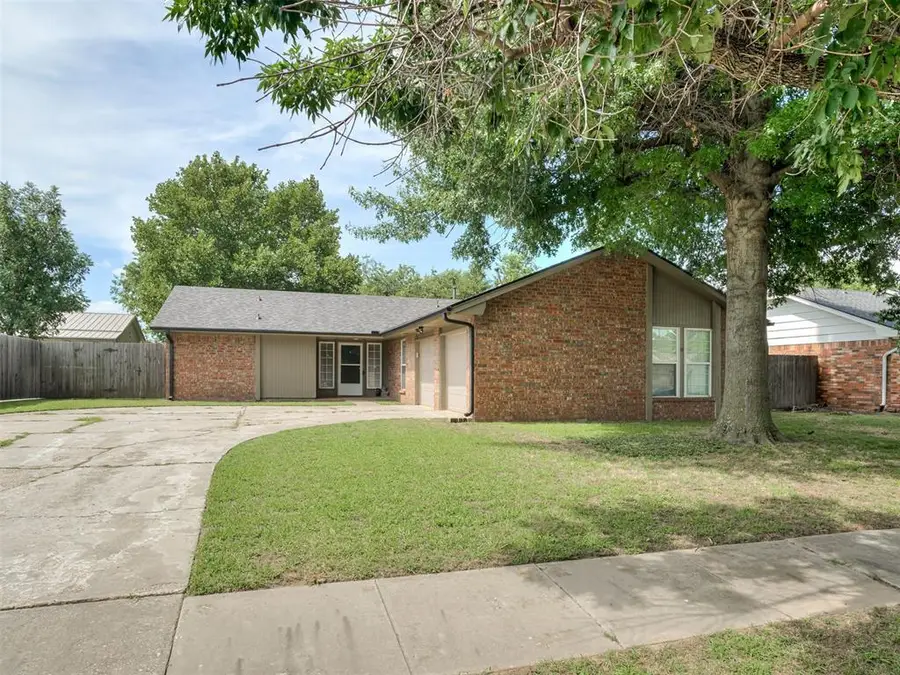 3216 Greenwood Drive, Norman, OK 73072 - #2