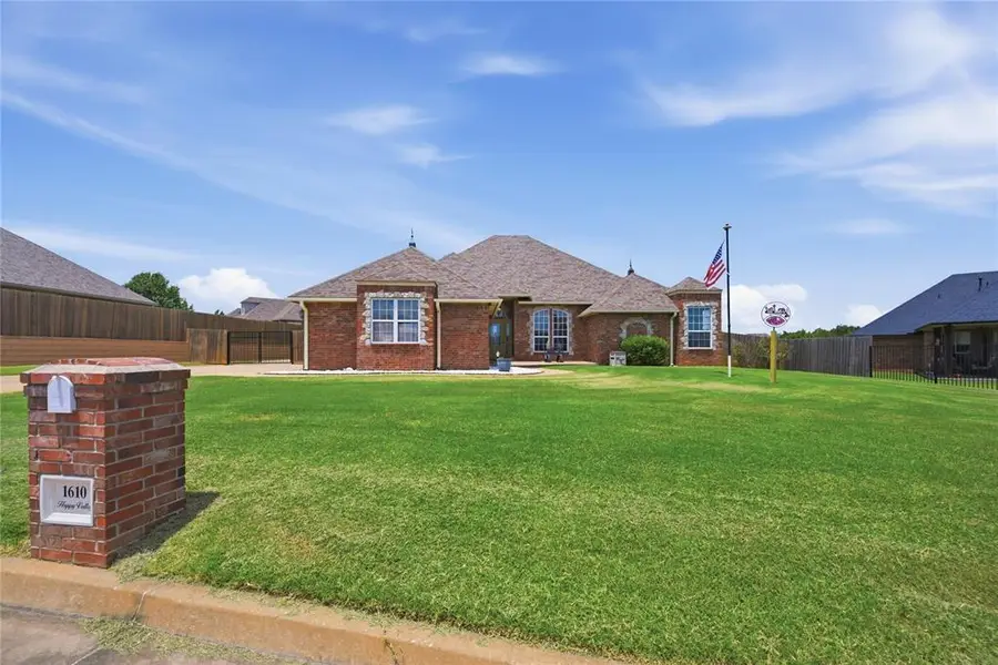 1610 Happy Valley, Shawnee, OK 74804 - #2