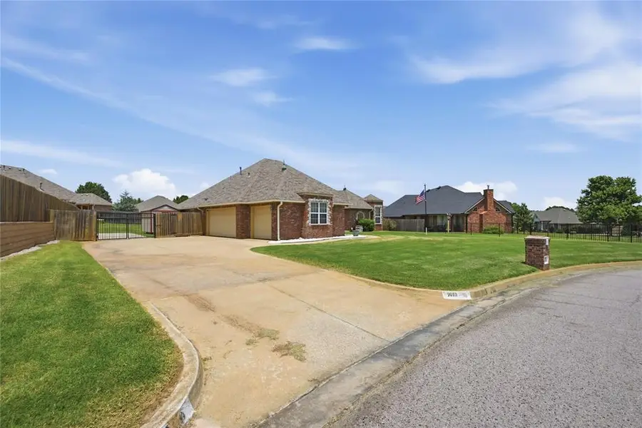 1610 Happy Valley, Shawnee, OK 74804 - #3