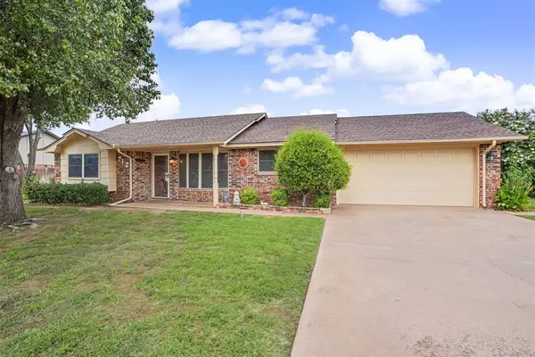 712 Canterbury Boulevard, Altus, OK 73521