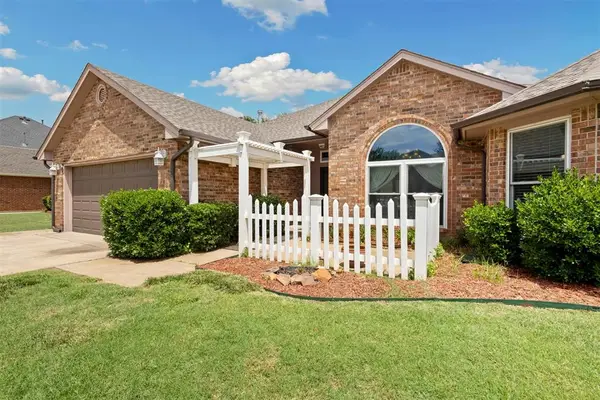 17612 Wain Bridge Avenue, Edmond, OK 73012