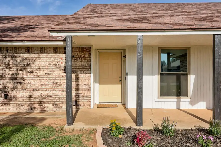 12401 SW 6th Street, Yukon, OK 73099 - #3