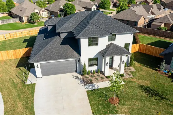 12704 Cobblestone Curve Road, Oklahoma City, OK 73142