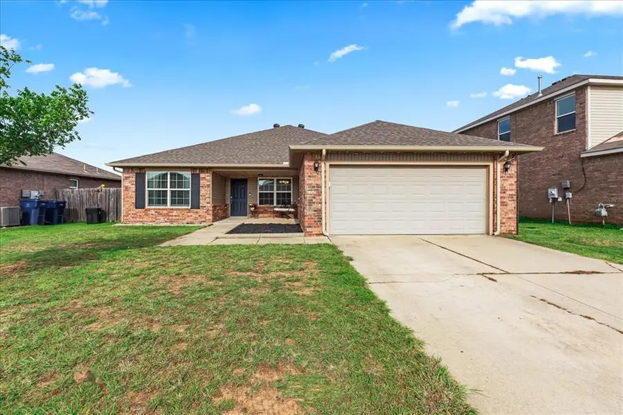 2804 Thompson Farm Lane, Yukon, OK 73099 - #2