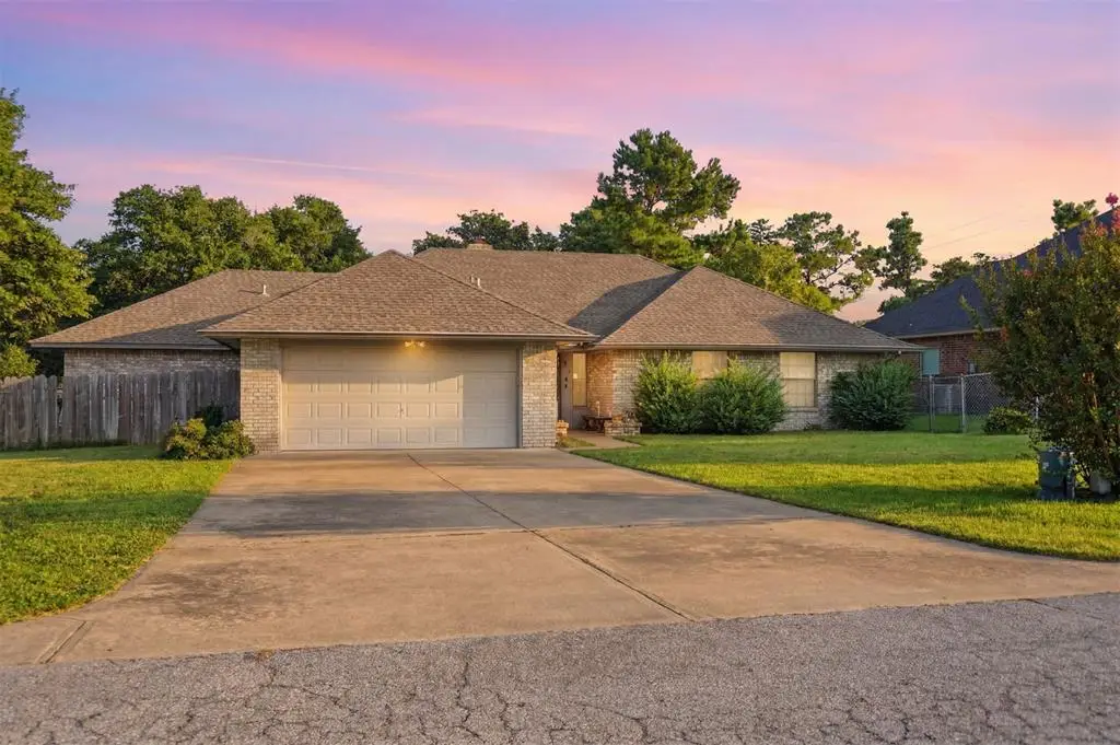 1044 Whisper Lane, Choctaw, OK 73020 - #1