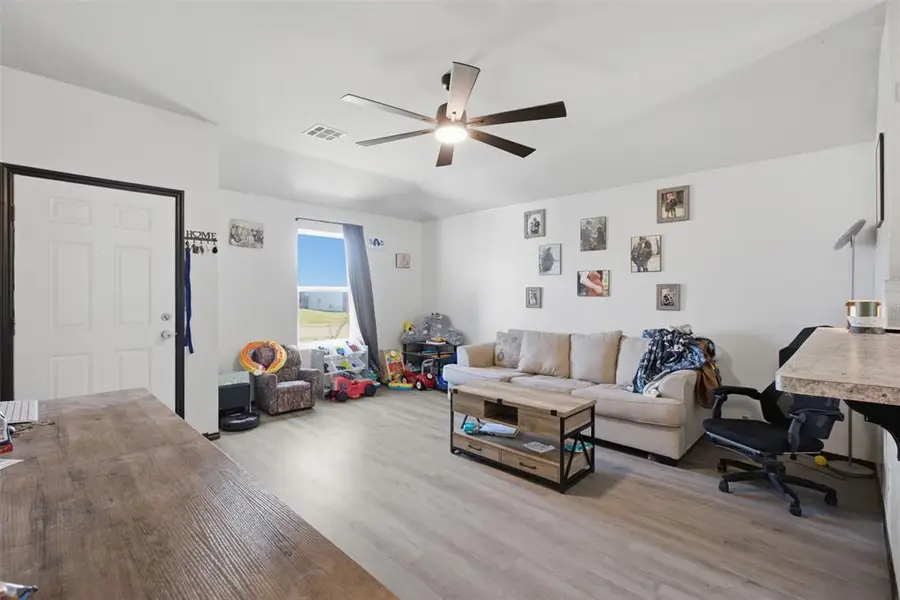 807 W Judy Street, Mustang, OK 73064 - #3