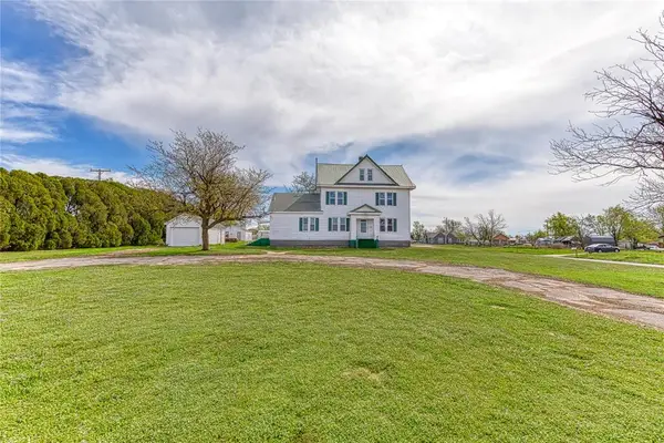 521 S Evans Avenue, Leedey, OK 73654