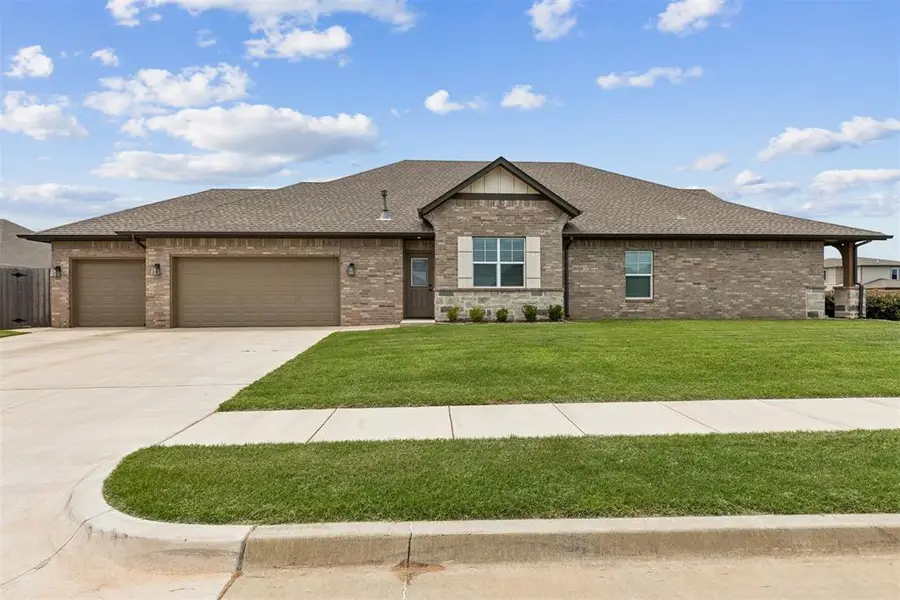 6140 Dale Avenue, Edmond, OK 73034 - #3