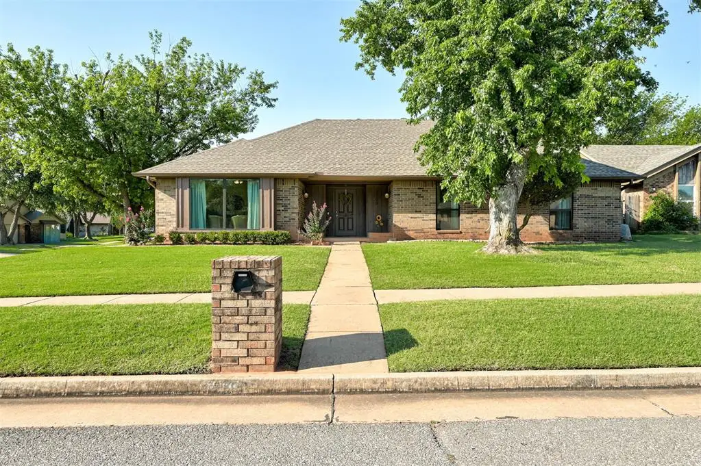 2700 Summer Set Trail, Edmond, OK 73012 - #1