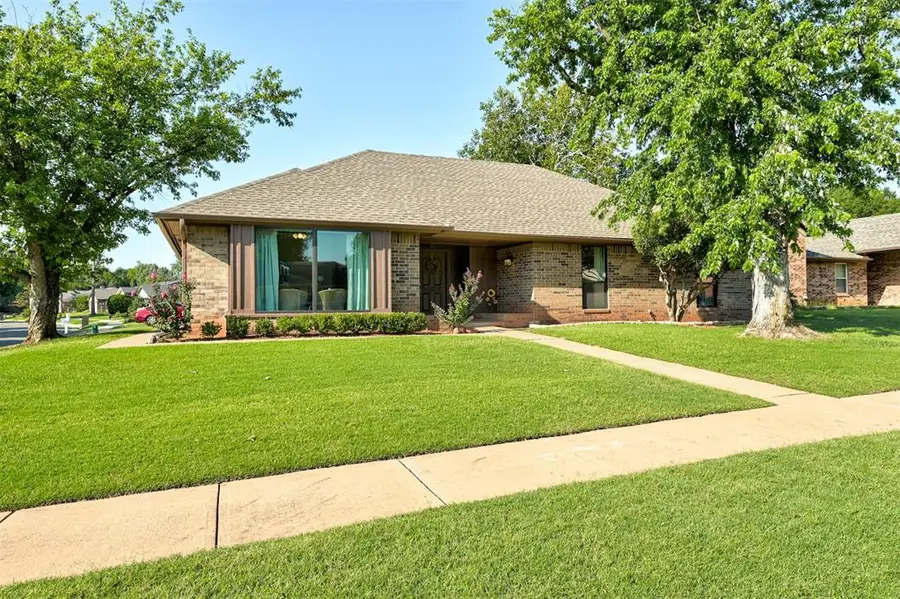 2700 Summer Set Trail, Edmond, OK 73012 - #2