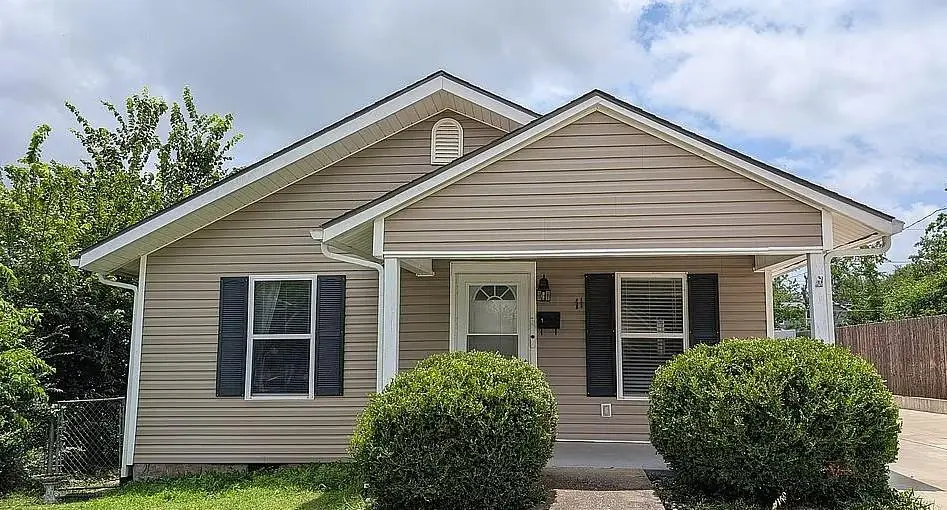 11 W Pulaski Street, Shawnee, OK 74804 - #1