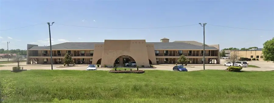 321 N Mustang Road, Yukon, OK 73099 - #2