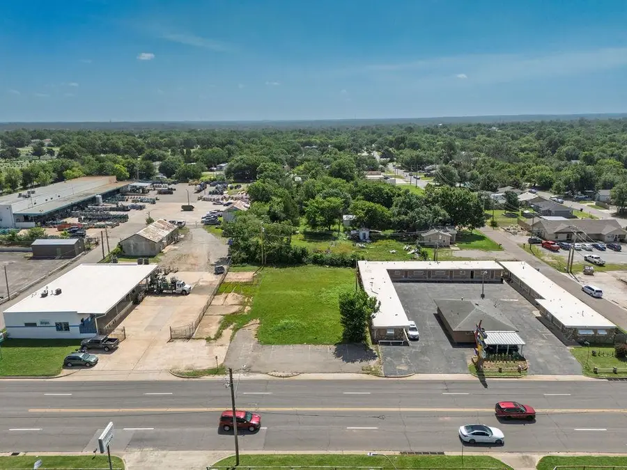 1225 N Harrison Avenue, Shawnee, OK 74801 - #2