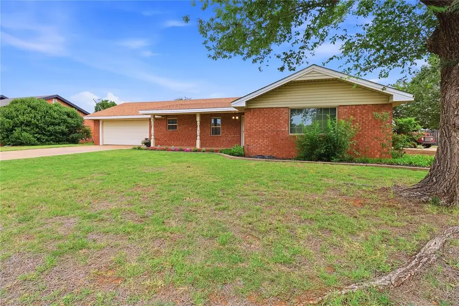 716 N Stadium Drive, Hobart, OK 73651 - #2