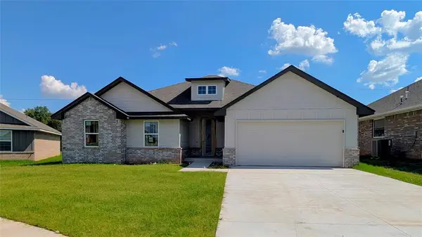 11604 SW 15th Terrace, Yukon, OK 73099